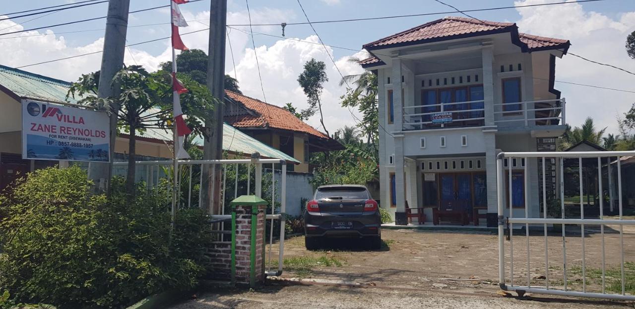 Spot On 90018 Villa Zane Reynold Karanghawu Exterior foto